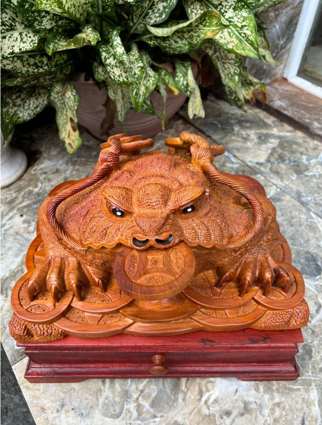 Cóc Thiềm Thừ Gỗ Hương Ta Dành cho Không Gian Nhỏ.png